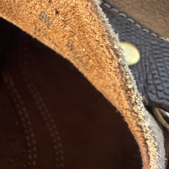 SOLD. Naturalizer Tan and Brown Flats with Moccasin Design - Picture 7 of 7